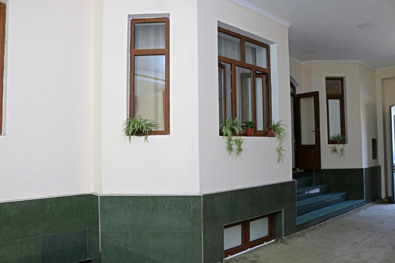 Chinor Garden Hotel - Free Airport Pick-Up And Drop-Off Taskent Exterior foto