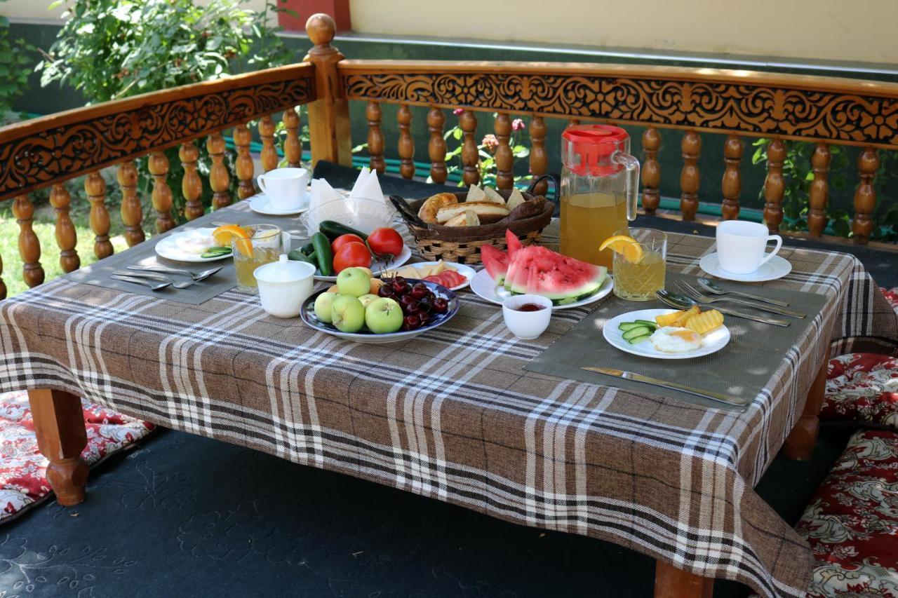 Chinor Garden Hotel - Free Airport Pick-Up And Drop-Off Taskent Exterior foto