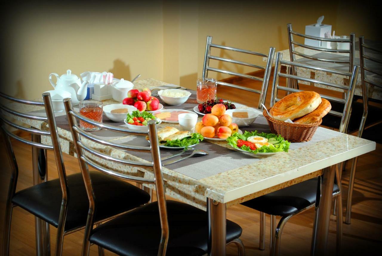 Chinor Garden Hotel - Free Airport Pick-Up And Drop-Off Taskent Exterior foto